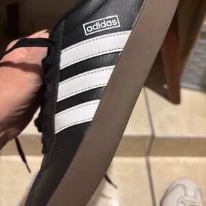 Adidas VL Court Sneaker Mens 7/womens 9